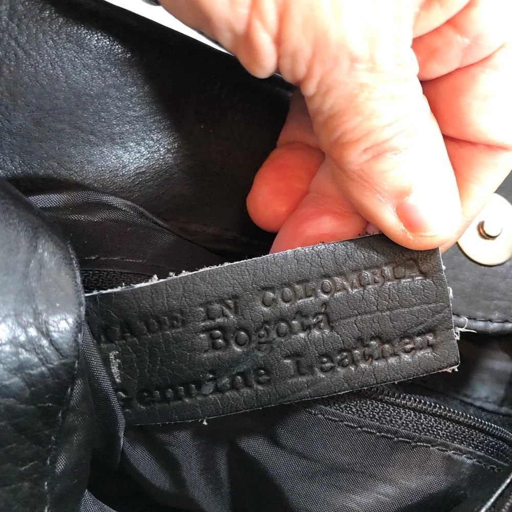 Black Leather Crossbody Bag with Multiple Pockets